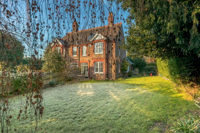 5 Bedroom Semi-Detached House For Sale In Resting Oak Hill, Cooksbridge, BN8