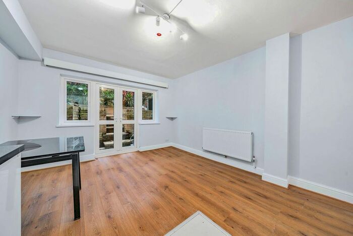 Studio To Rent In Lexham Gardens, South Kensington, London, W8