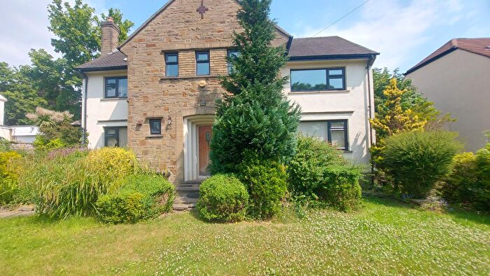 4 Bedroom Detached House To Rent In Allerton Road, Bradford, BD8