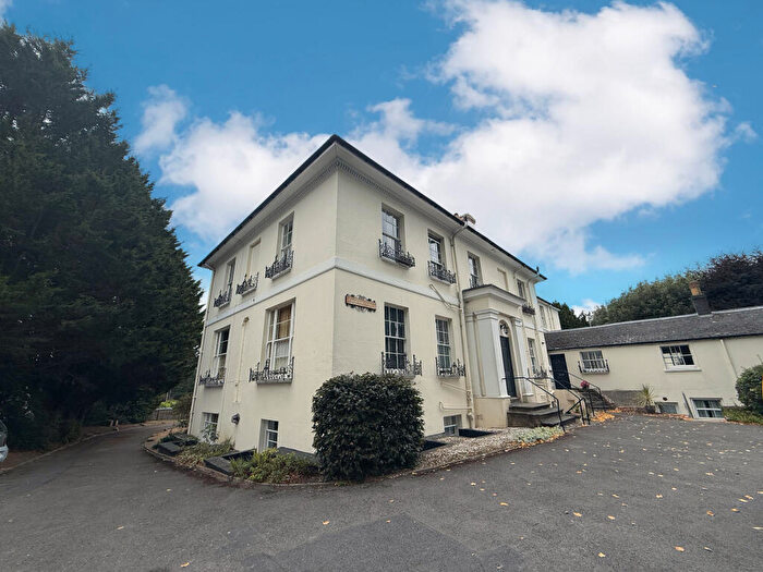 1 Bedroom Flat To Rent In Charlton Lawn, Charlton Kings, GL53