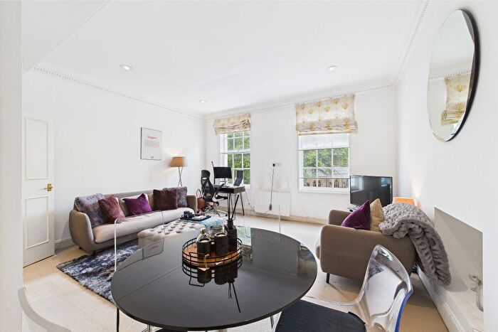 2 Bedroom Flat To Rent In St. Georges Square, Pimlico, London, SW1V