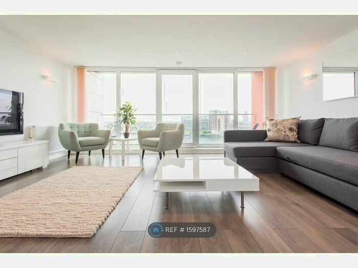 2 Bedroom Flat To Rent In Adriatic Apartments, London, E16
