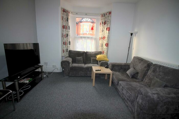 6 Bedroom Terraced House To Rent In King Richard Street, Coventry, West Midlands, CV2