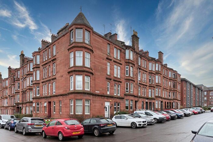 1 Bedroom Flat To Rent In Crathie Drive, Main Door, Partick, Glasgow, G11