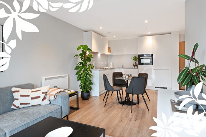 1 Bedroom Apartment To Rent In The Lansdowne, Hagley Road, Birmingham, B16