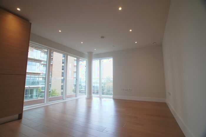1 Bedroom Flat To Rent In Hopgood Tower, Pegler Square, Kidbrooke, SE3