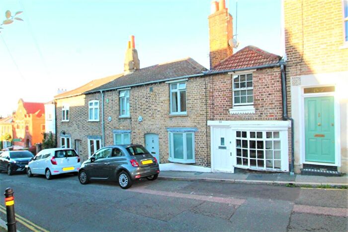 2 Bedroom House To Rent In West Street, Harrow On The Hill, HA1