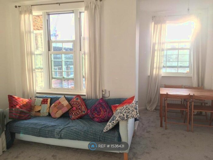 2 Bedroom Flat To Rent In Devon Mansions, London, SE1