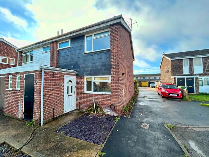 3 Bedroom Terraced House To Rent In Kennet Close, Grove, Wantage, OX12