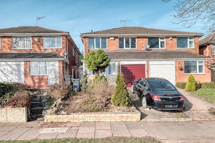 3 Bedroom Semi Detached House To Rent In Turves Green, Birmingham, West Midlands, B31