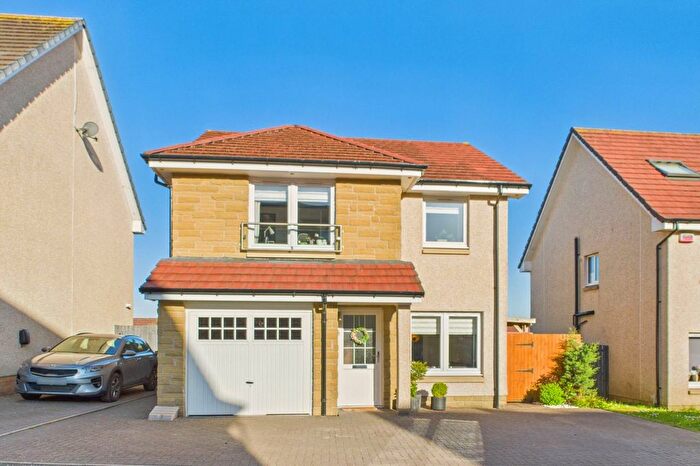 4 Bedroom Detached House For Sale In Balgonie Way, Airdrie, ML6