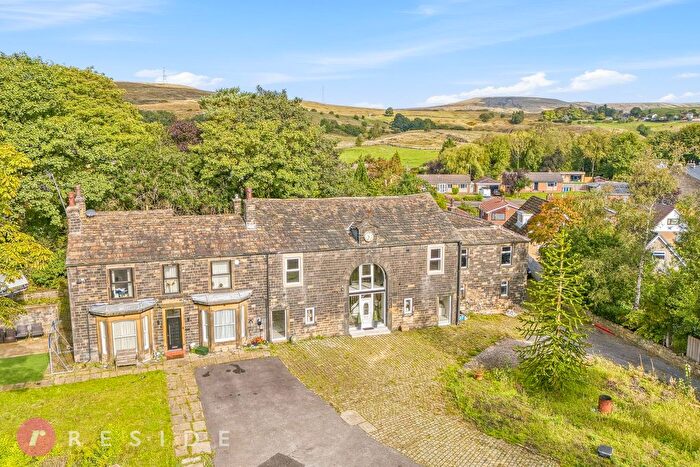 5 Bedroom Property For Sale In Dewhirst Barn, Syke, Rochdale, OL12