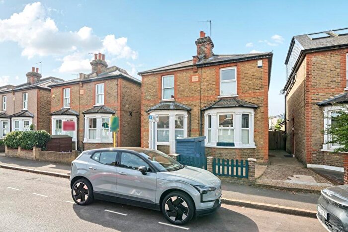 4 Bedroom Semi Detached House To Rent In Portland Road, Kingston Upon Thames, KT1
