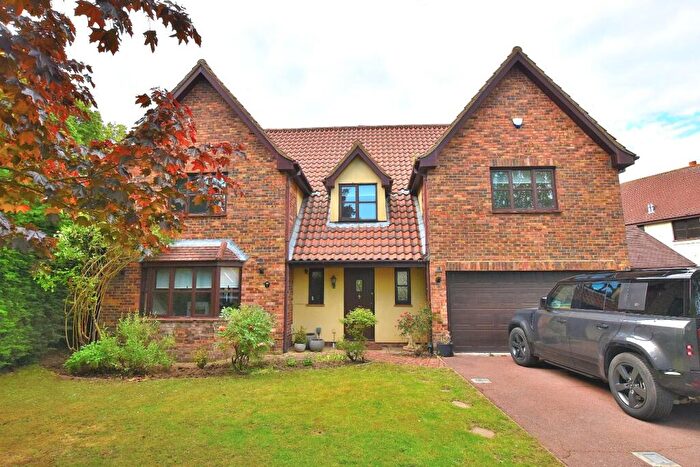 5 Bedroom Detached House To Rent In Mill Field, Barnston, Dunmow, CM6