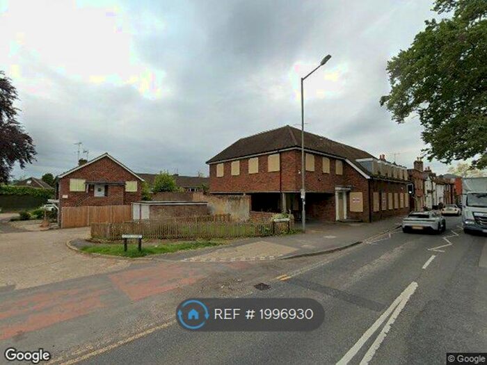 1 Bedroom Flat To Rent In Chapel Street, Marlow, SL7