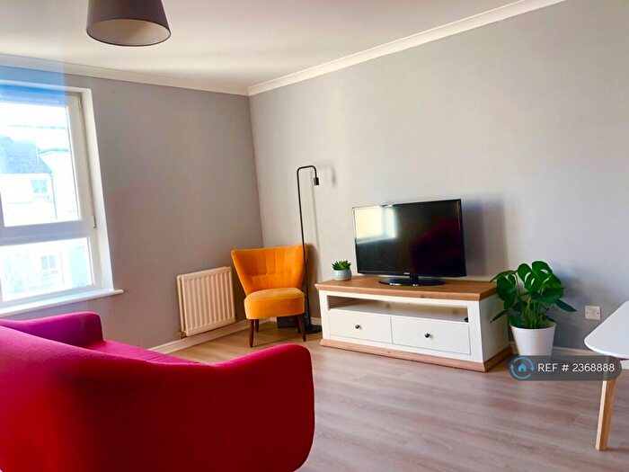 2 Bedroom Flat To Rent In Bethlehem Way, Edinburgh, EH7