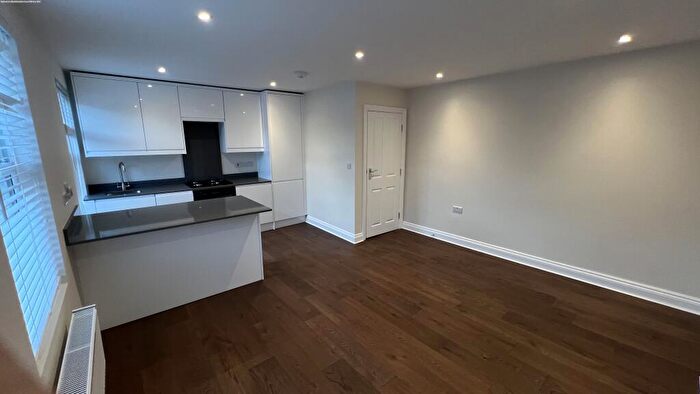 1 Bedroom Flat To Rent In C Limes Grove, London, SE13