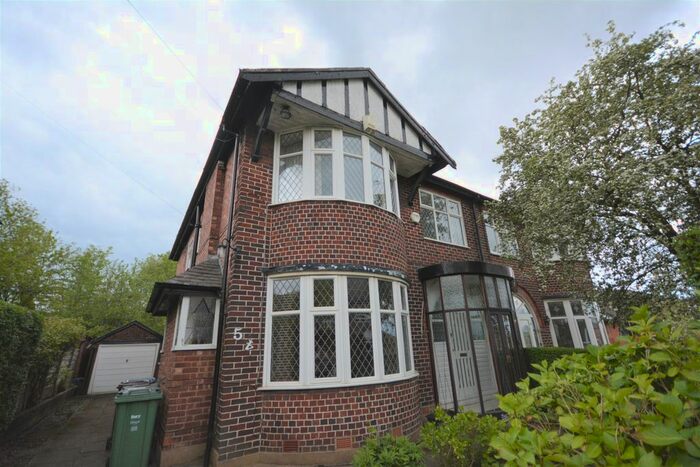 4 Bedroom Semi-Detached House To Rent In Bishops Road, Prestwich, Manchester, M25