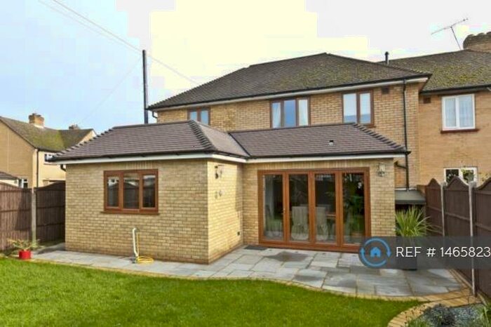 5 Bedroom Semi-Detached House To Rent In Rickman Crescent, Addlestone, KT15