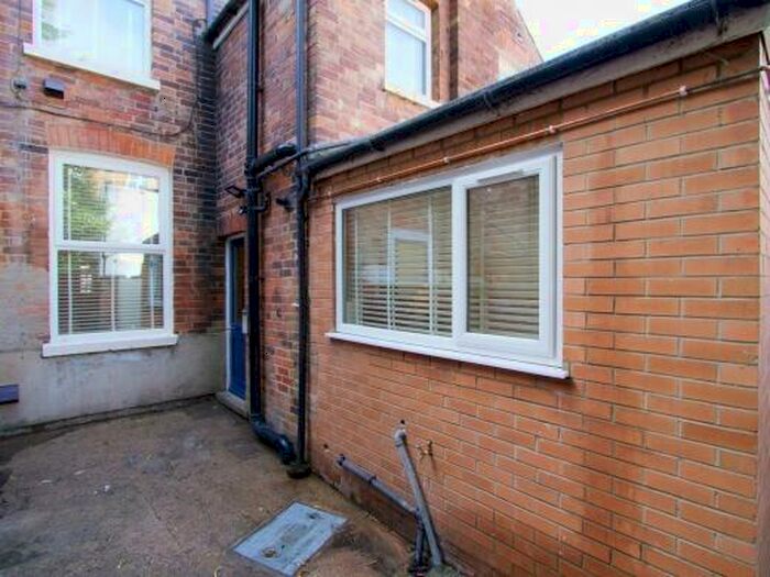 4 Bedroom Terraced House To Rent In Forest Grove, Nottingham, NG1