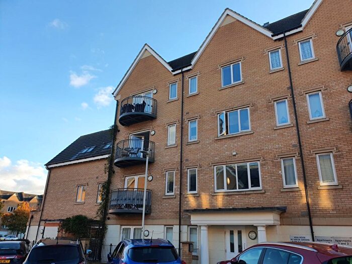 1 Bedroom Flat To Rent In Varcoe Gardens, Hayes, Greater London, UB3