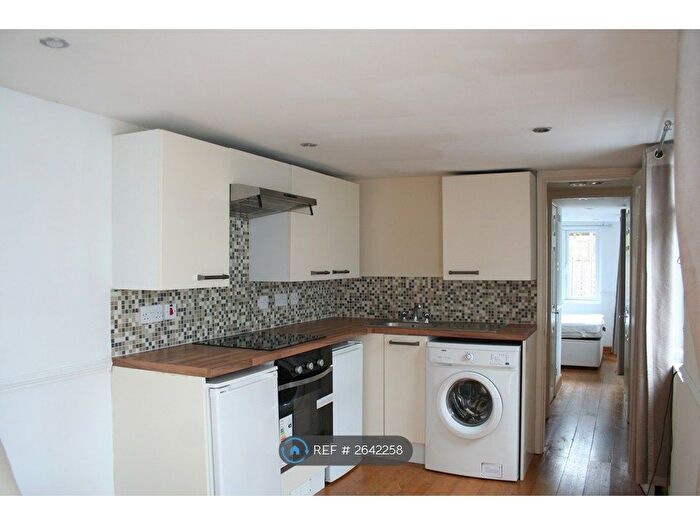 1 Bedroom Detached House To Rent In Danywern Drive, Winnersh, Wokingham, RG41