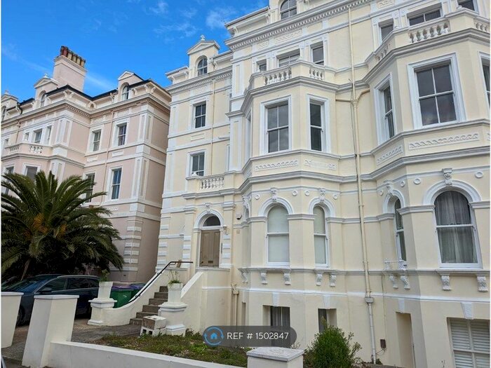 2 Bedroom Flat To Rent In Augusta Gardens, Folkestone, CT20