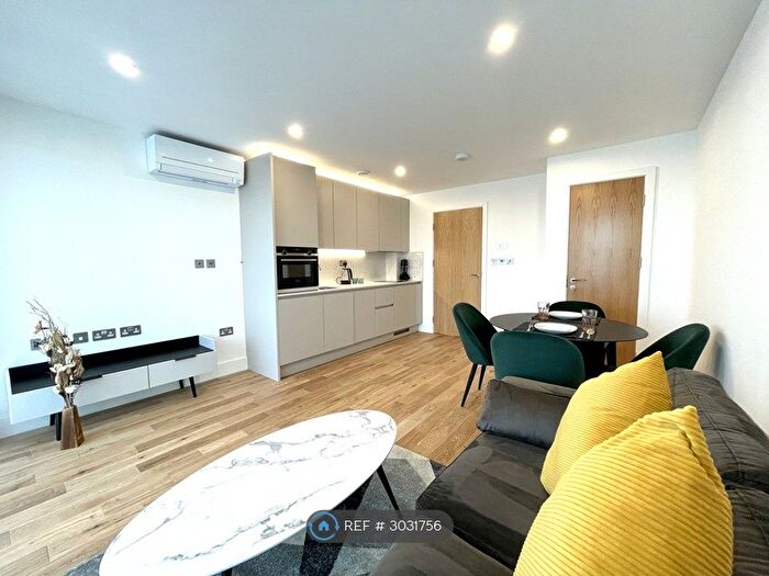 1 Bedroom Flat To Rent In Holmes Road, London, NW5