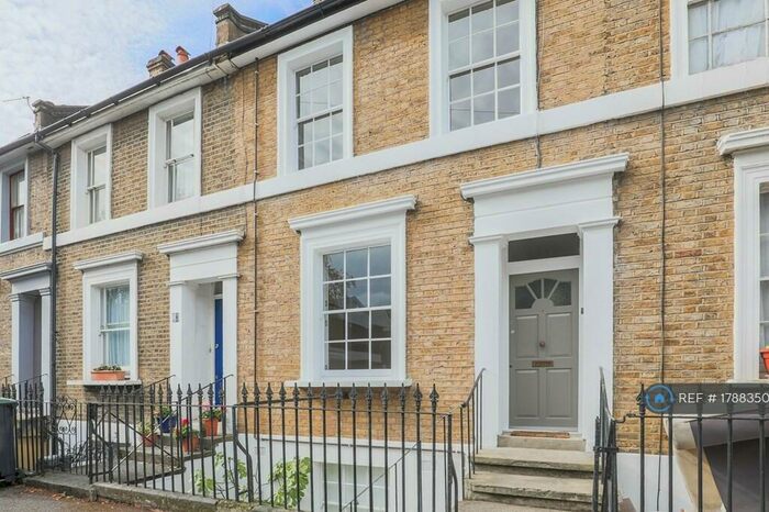 2 Bedroom Maisonette To Rent In Rokeby Road, London, SE4