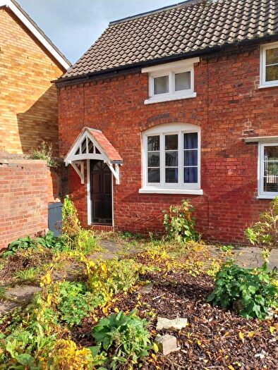 1 Bedroom Terraced House To Rent In Church Road, Stourbridge, West Midlands, DY8