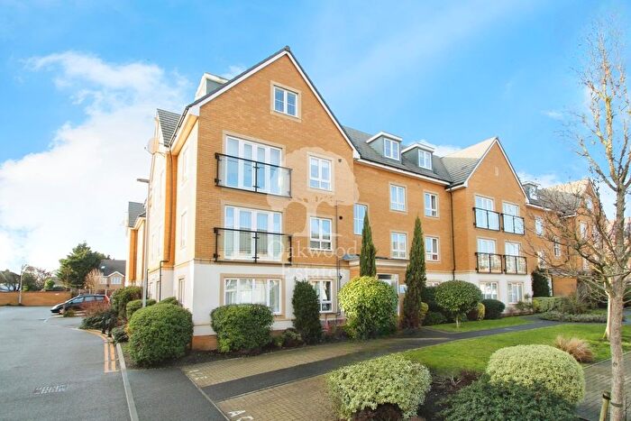 1 Bedroom Flat To Rent In Kenyon Way, Langley, SL3