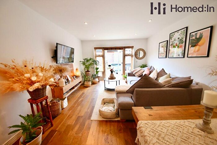 2 Bedroom Semi-Detached House For Sale In Sycamore Rise, RH13