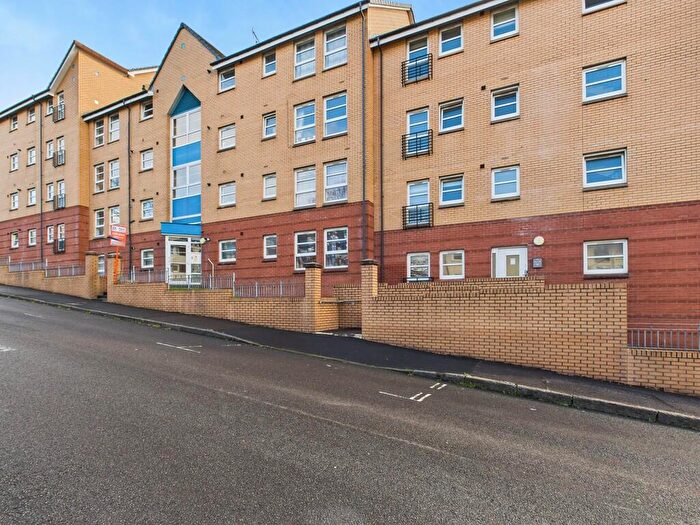 15 Bedroom Flat To Rent In Thornbank Street, Glasgow, G3