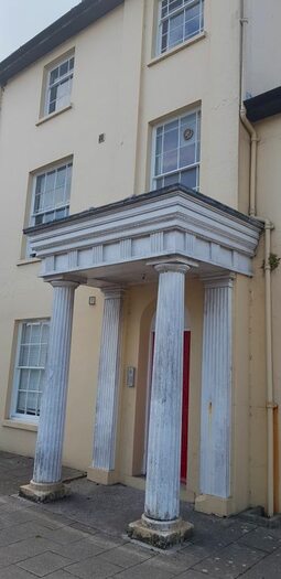 1 Bedroom Flat To Rent In Leigh Road, Wimborne, BH21