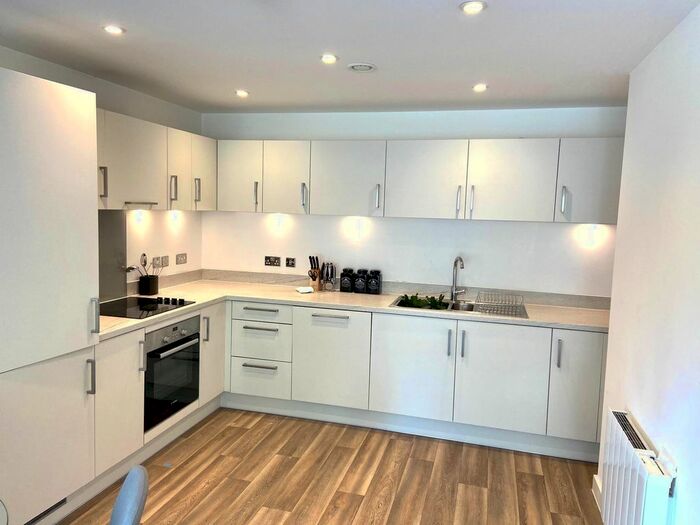 2 Bedroom Flat To Rent In Rickman Drive, Birmingham, B15