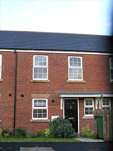 2 Bedroom Town House To Rent In Woodcross Avenue, Scunthorpe, DN16