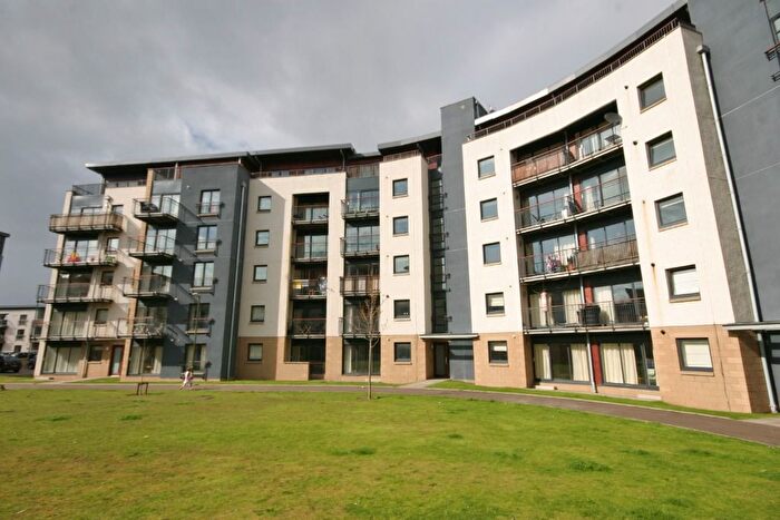2 Bedroom Flat To Rent In East Pilton Farm Crescent, Pilton, Edinburgh, EH5