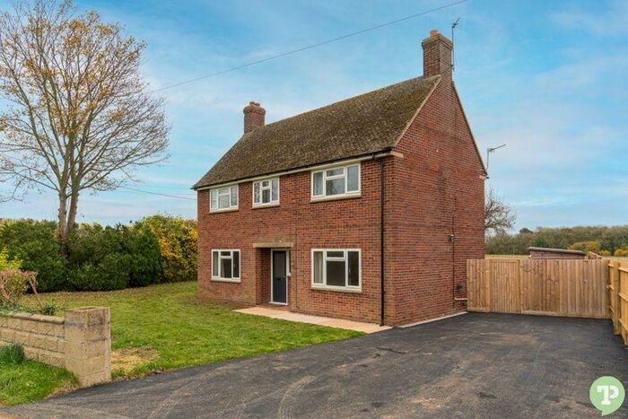 3 Bedroom Detached House To Rent In Rectory Road, Great Haseley, OX44