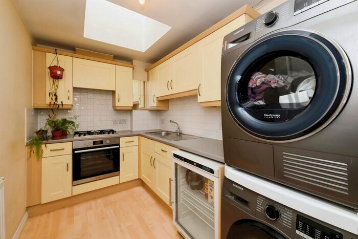1 Bedroom Flat For Sale In Highbridge Street, Waltham Abbey, EN9