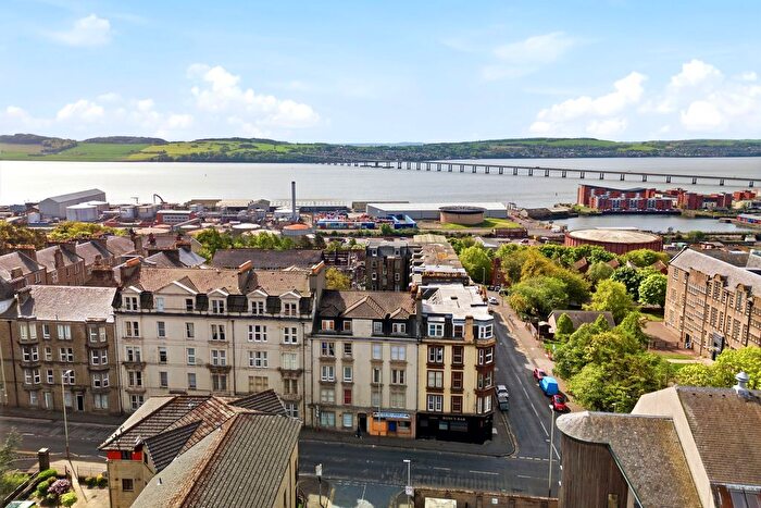 2 Bedroom Flat For Sale In / Arbroath Road, Dundee, DD4