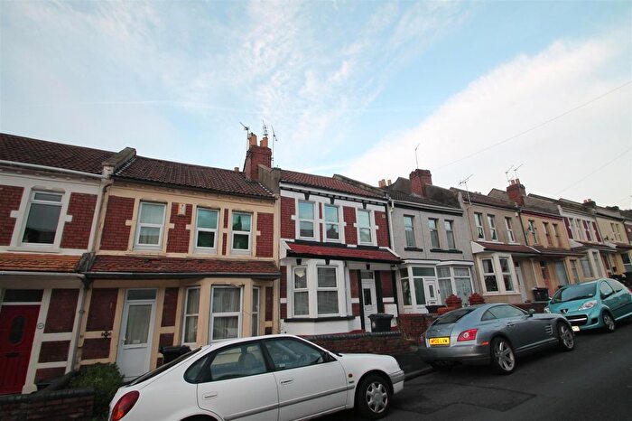 3 Bedroom Terraced House To Rent In B Upper Sandhurst Road, Brislington, Bristol, BS4