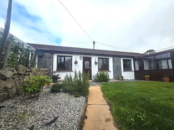 3 Bedroom Bungalow To Rent In Sennen, TR19