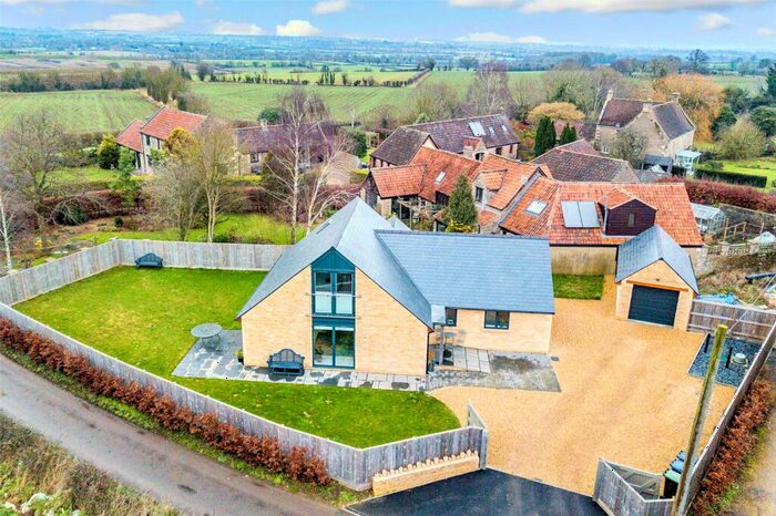 4 Bedroom Detached House For Sale In Leigh Grove, Bradford On Avon, BA15