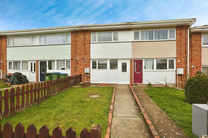 3 Bedroom Terraced House For Sale In Valentine Close, Fareham, PO15