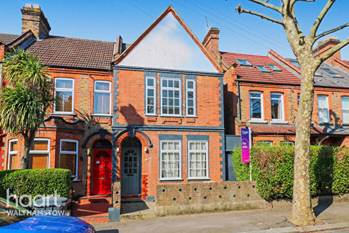 4 Bedroom Terraced House For Sale In Lloyd Road, Walthamstow, E17