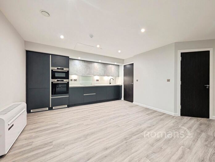 2 Bedroom Flat To Rent In Caversham Road, Reading, Berkshire, RG1