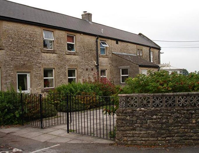 1 Bedroom Flat To Rent In Stratton-On-The-Fosse, Radstock, BA3