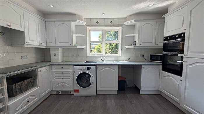1 Bedroom Flat For Sale In Old Mill Close, Eynsford, Dartford, Kent, DA4