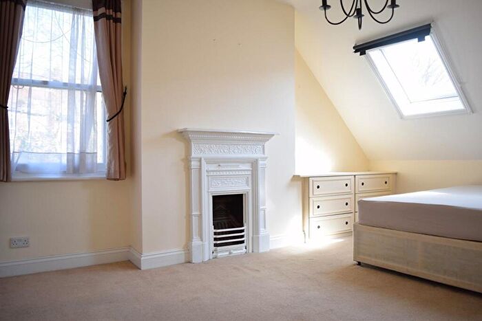 2 Bedroom Flat To Rent In Finchley Road, NW3