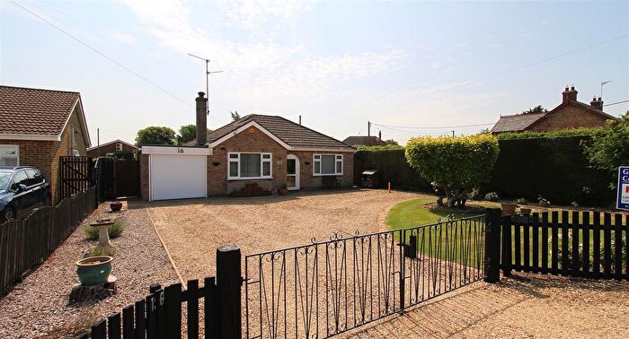 2 Bedroom Detached Bungalow For Sale In Main Street, Gedney Dyke, PE12